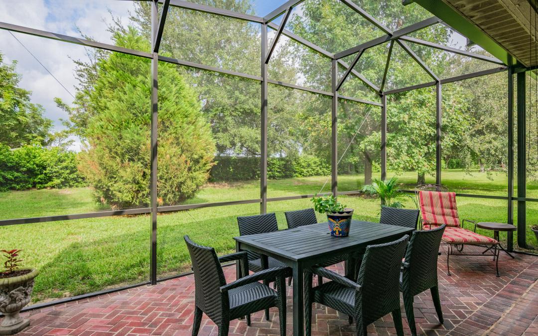 Tips for Cleaning Your Patio Screen in Orlando
