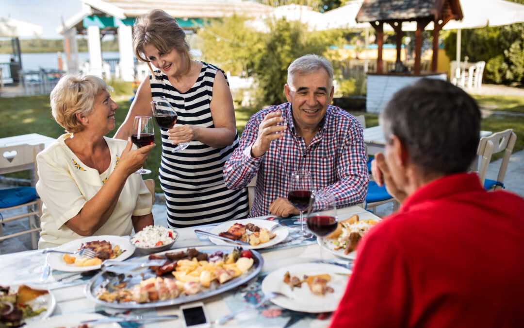 How do I Host Thanksgiving Outdoors in Florida